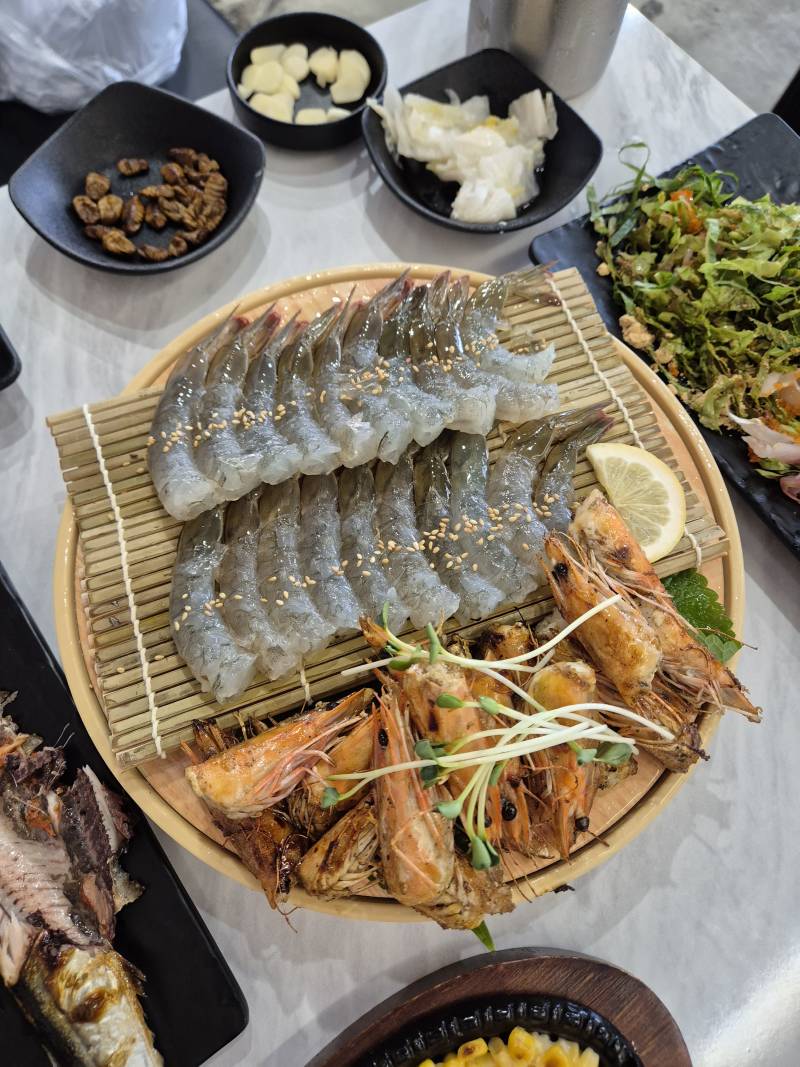 [잡담] 이틈에 자랑할래 나도리 얼마전에 생새우 먹었어요 | 인스티즈