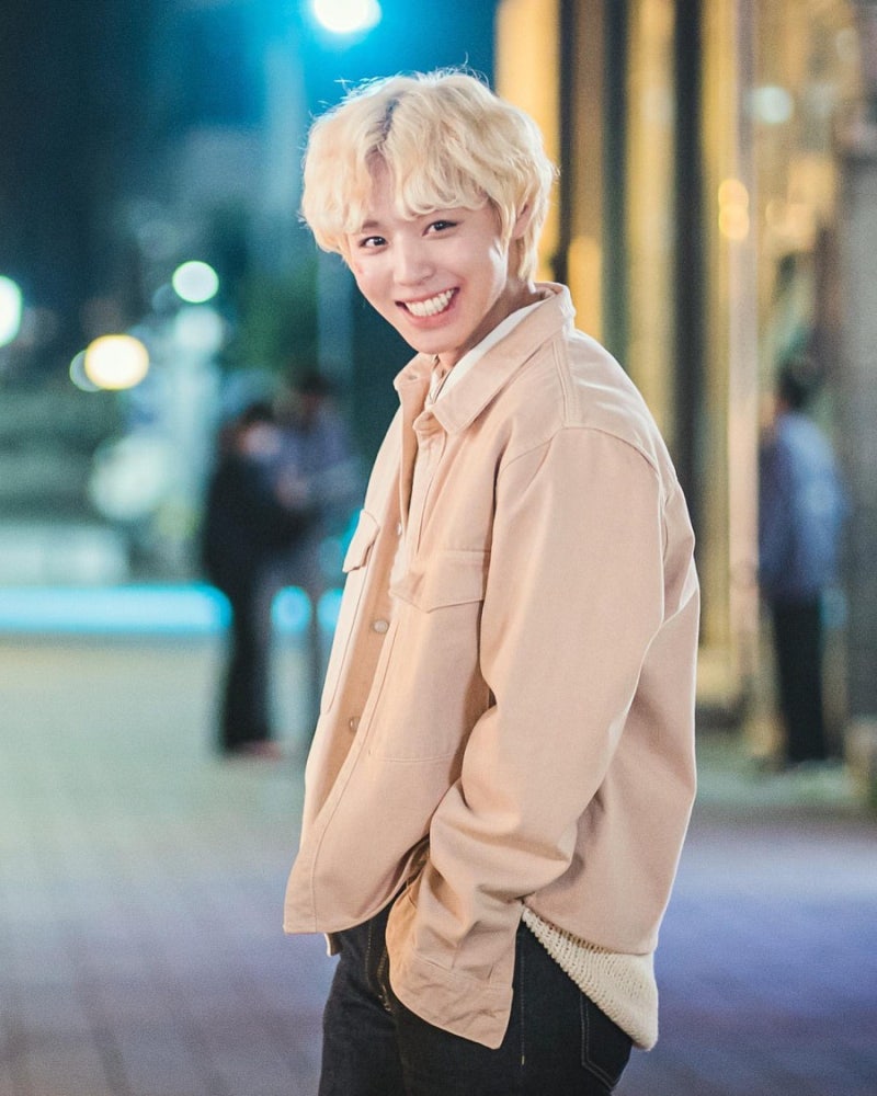 [잡담] 박지훈 데뷔 이래로 매년 공백기 없이 열심히 활동한 거 갑자기 뻐렁참 | 인스티즈
