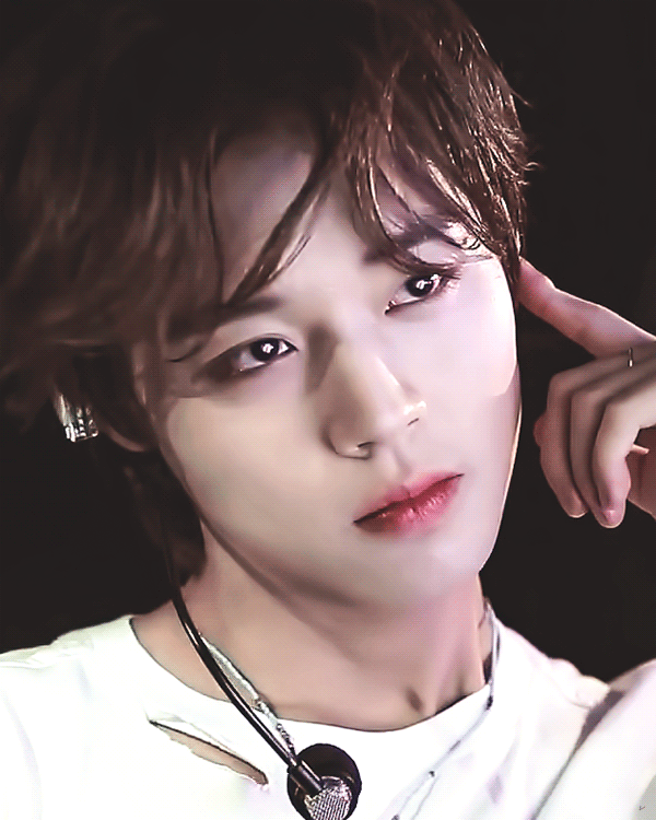 [잡담] 박지훈 데뷔 이래로 매년 공백기 없이 열심히 활동한 거 갑자기 뻐렁참 | 인스티즈