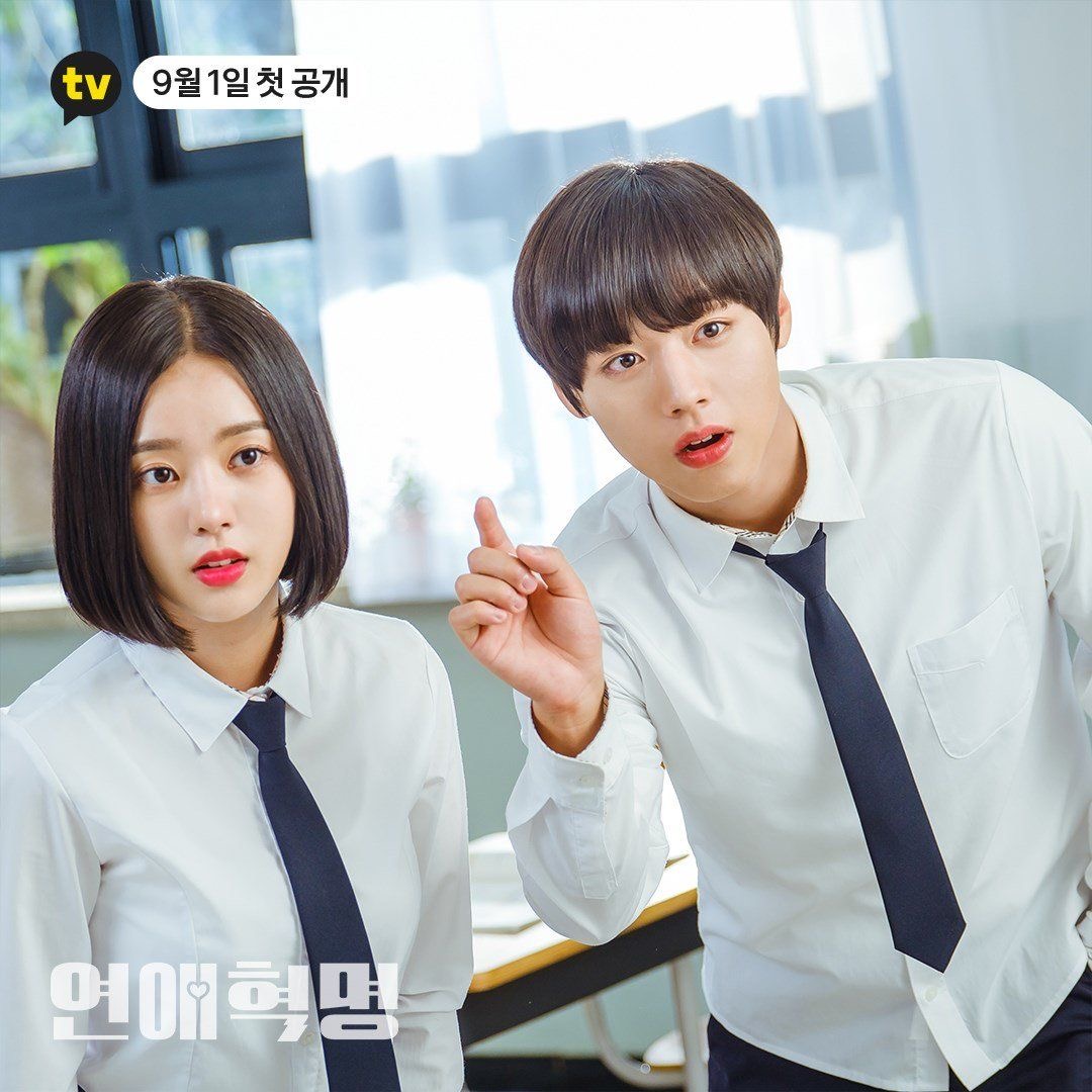 [잡담] 박지훈 데뷔 이래로 매년 공백기 없이 열심히 활동한 거 갑자기 뻐렁참 | 인스티즈