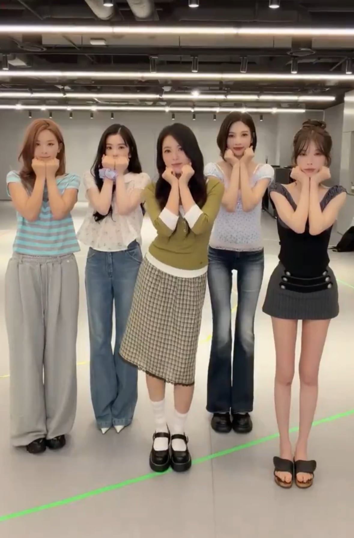 [잡담] 와 웬디랑 조이 레알 개말라됐네 | 인스티즈
