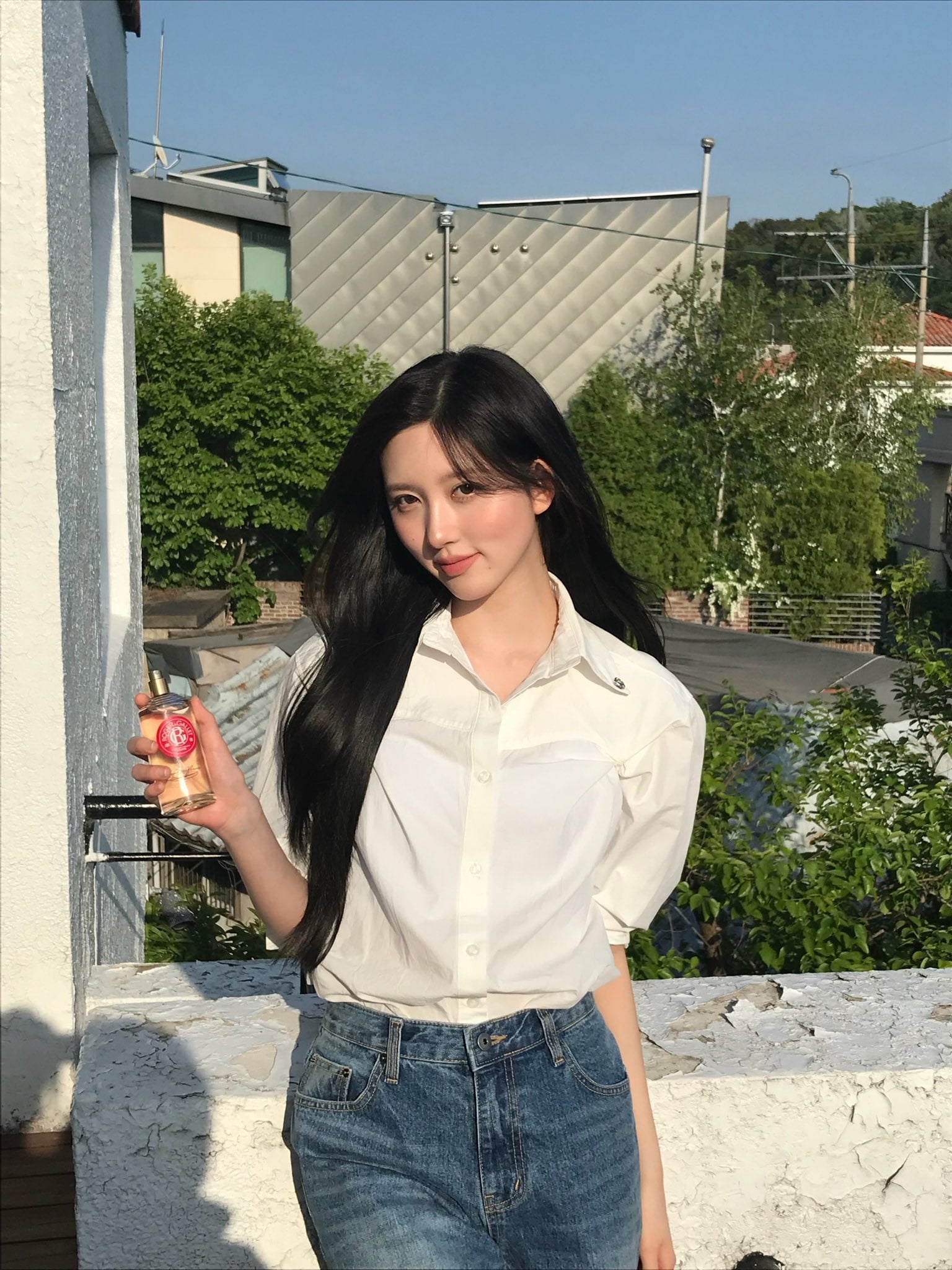 [잡담] 가을 향수광고 찍은거 너무너무 잘어울려 | 인스티즈