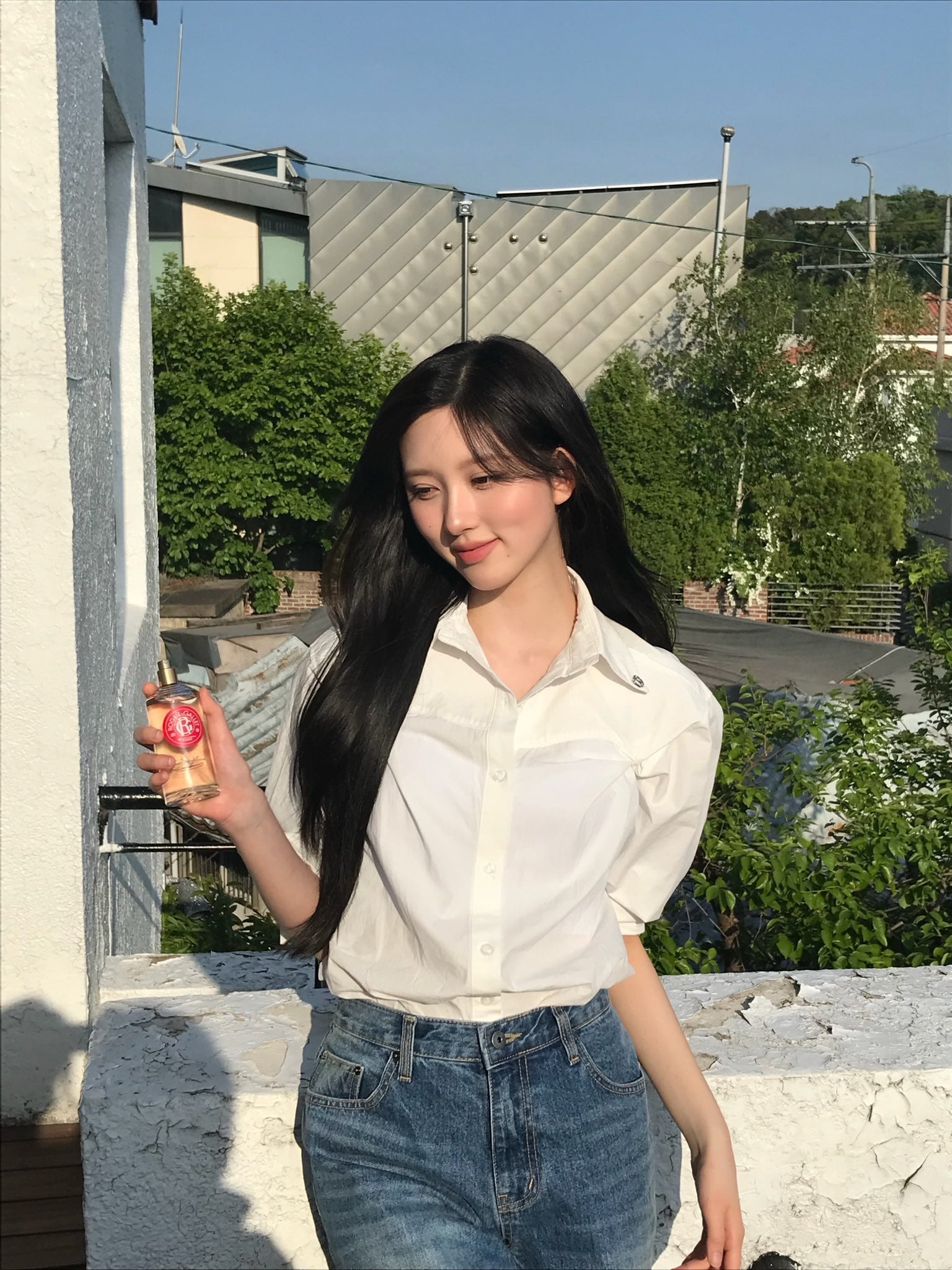 [잡담] 가을 향수광고 찍은거 너무너무 잘어울려 | 인스티즈