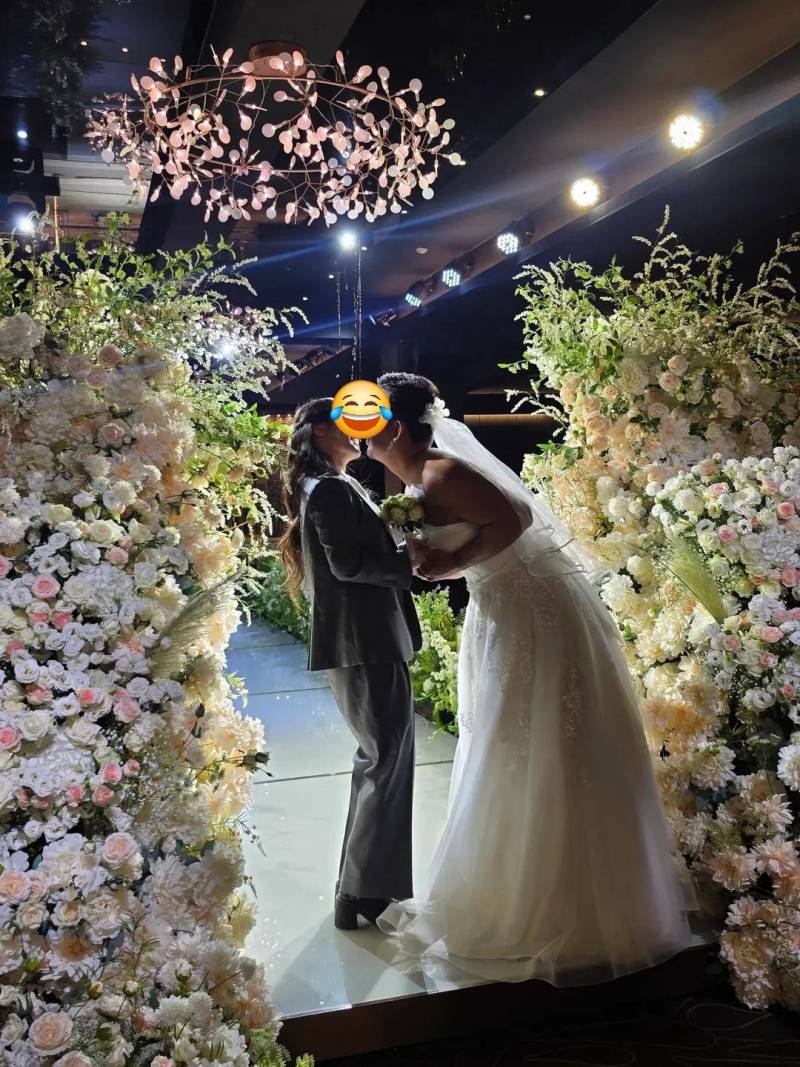 현재 스레드에서 난리난 웨딩드레스..JPG | 인스티즈