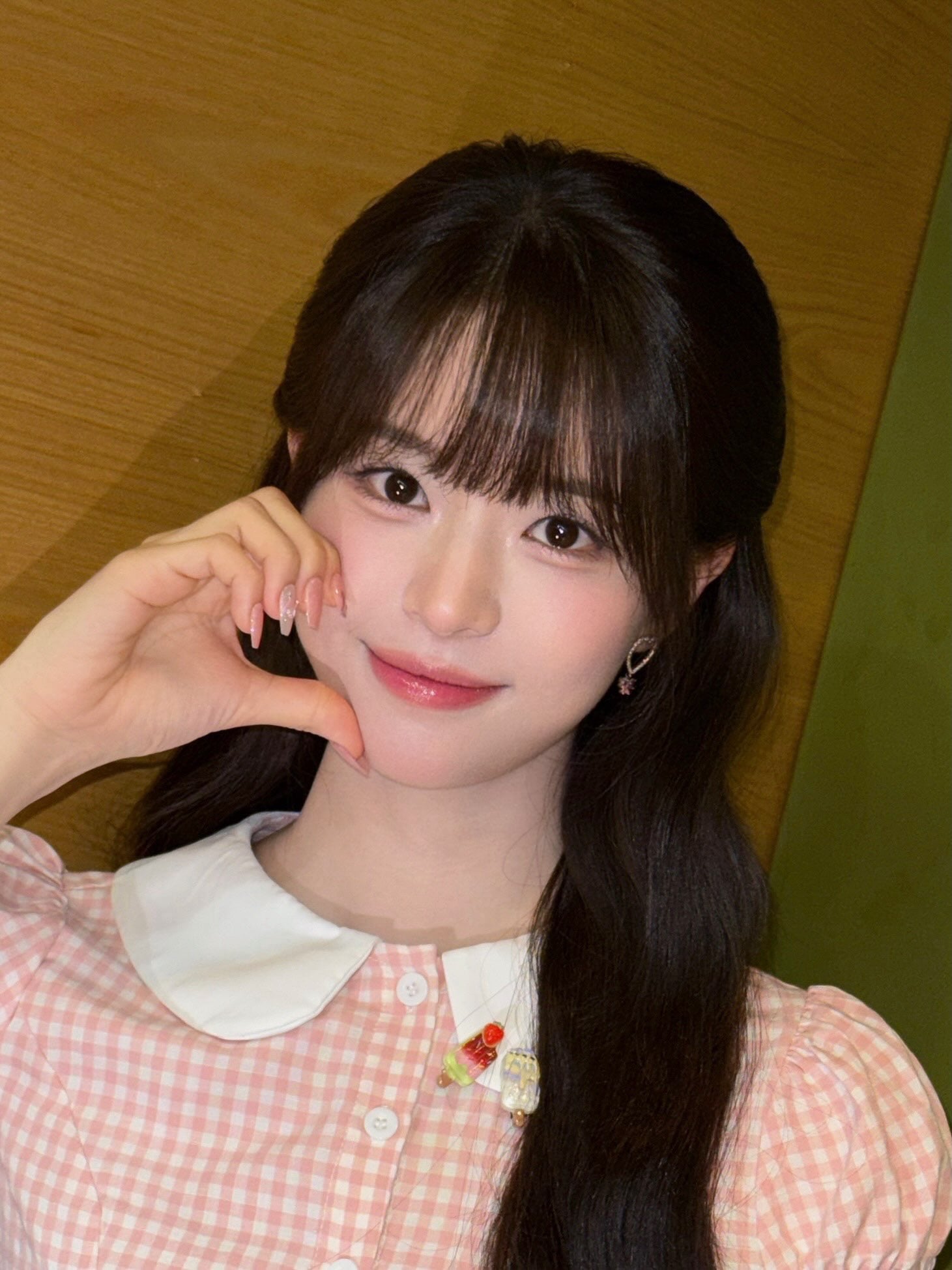 [잡담] 단발 전소영 장발 전소영 뭐가 더 취향이야? | 인스티즈