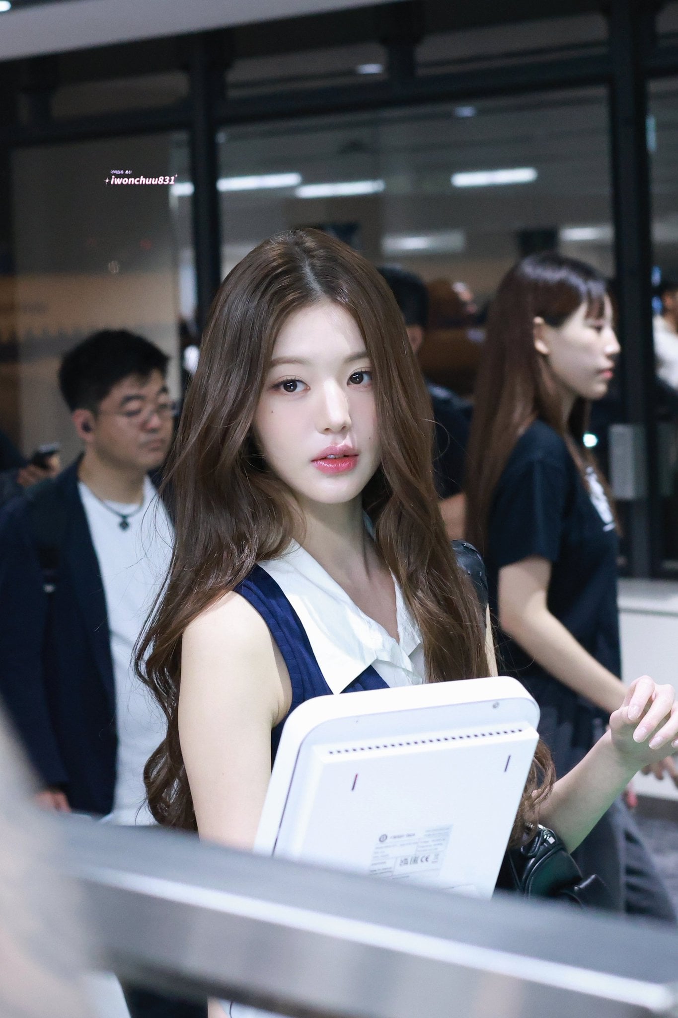[잡담] 장원영 오늘 얼굴 초면이다 | 인스티즈