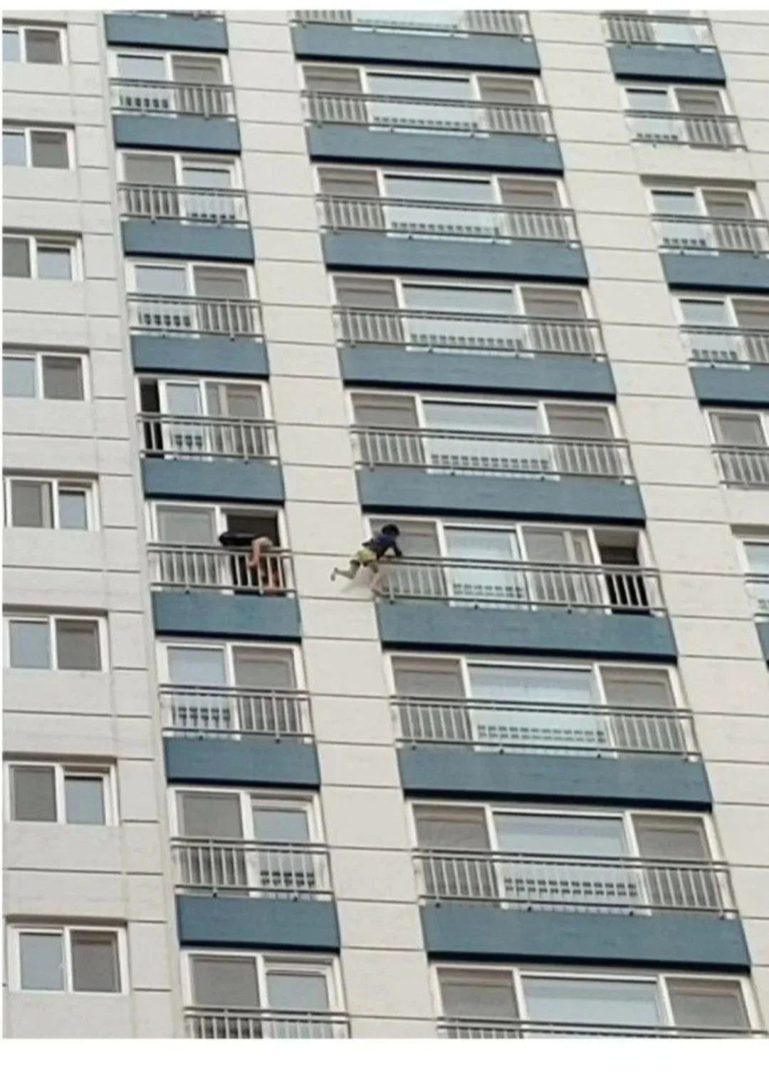 아파트 단톡방 999+뜨고 난리났던 이유.jpg | 인스티즈