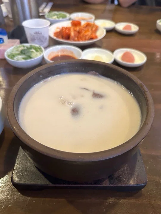 부산에서 판다는 22000원 곰탕.jpg | 인스티즈