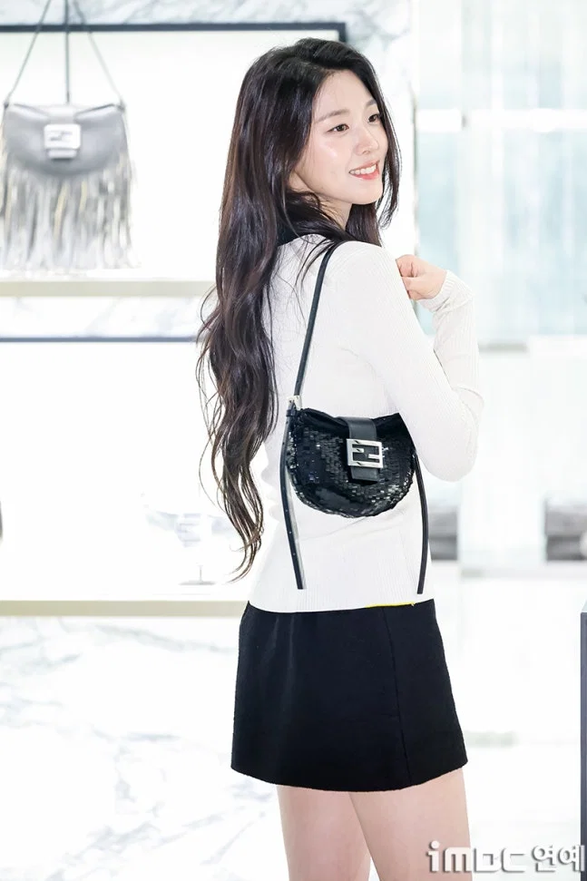 오늘자 더현대 펜디 런칭행사에 참석한 설현.jpg | 인스티즈