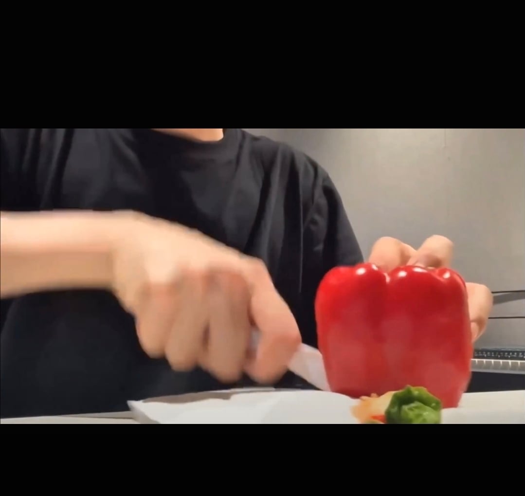 [잡담] 투어스 팬 있어? 영재 파프리카로 뭐 만드는 거야? | 인스티즈