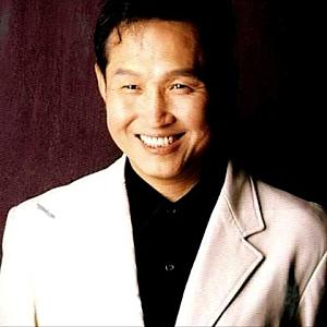 아티스트 프로필 사진 이미지