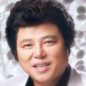 아티스트 프로필 사진 이미지