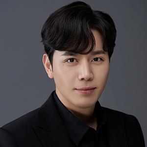 아티스트 프로필 사진 이미지