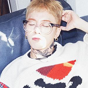 아티스트 프로필 사진 이미지