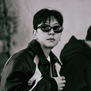 아티스트 프로필 사진 이미지