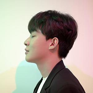 아티스트 프로필 사진 이미지