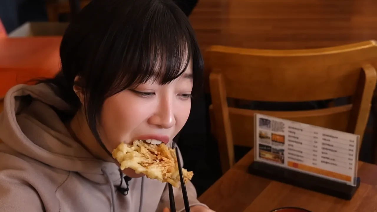 우동집에서 전메뉴 해치운 쯔양 | 인스티즈