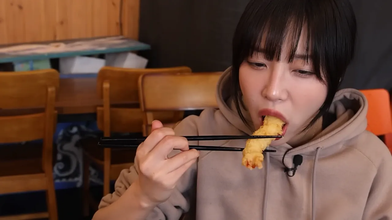 우동집에서 전메뉴 해치운 쯔양 | 인스티즈