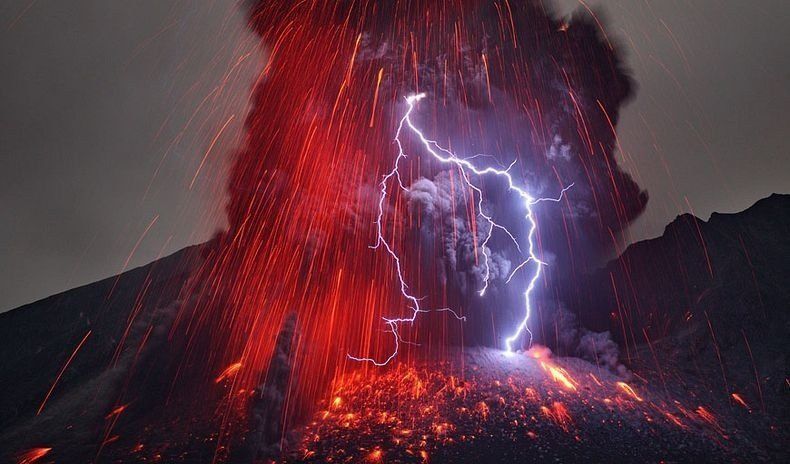 아름답고도 무서운 지구의 자연현상.jpg | 인스티즈