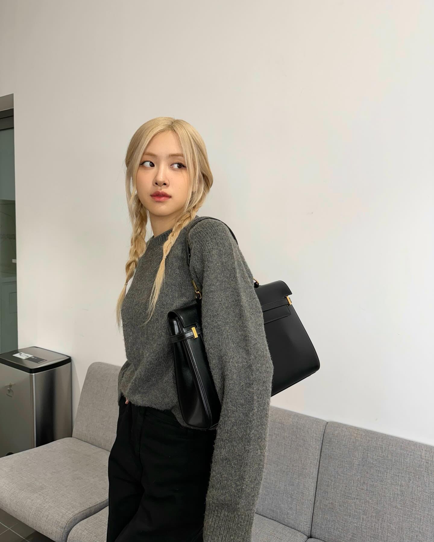 6년 넘게 탈색모 유지중인 블랙핑크 로제.jpg | 인스티즈