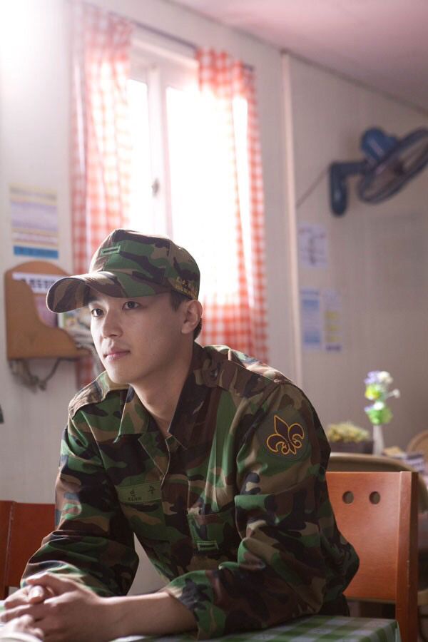 [영화] 한국 퀴어영화 '친구사이?' 이제훈,연우진 주연영화 | 인스티즈