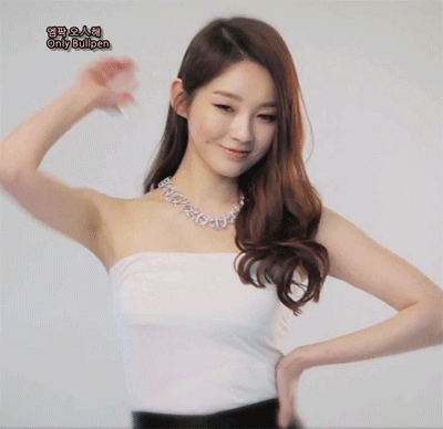 강민경 겨드랑이 움짤.JPGIF | 인스티즈