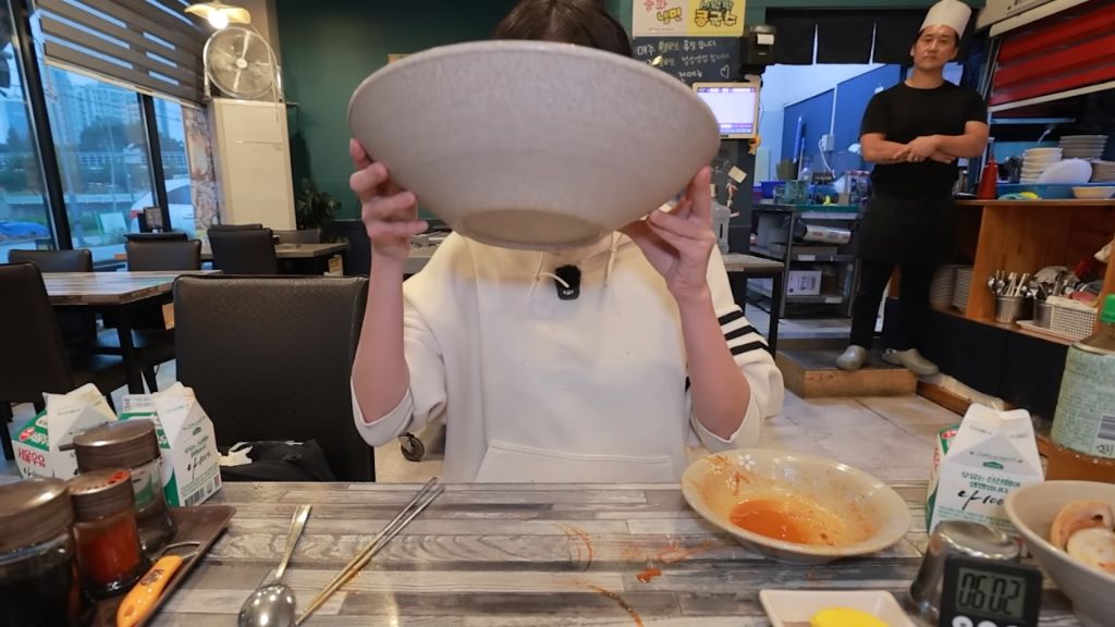 한 명도 성공 못한 매운짬뽕에 도전한 쯔양 | 인스티즈