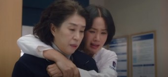 구조헬기 마지막 탑승자는 오직 한명뿐인데 엄마와 나만 남았다면? | 인스티즈