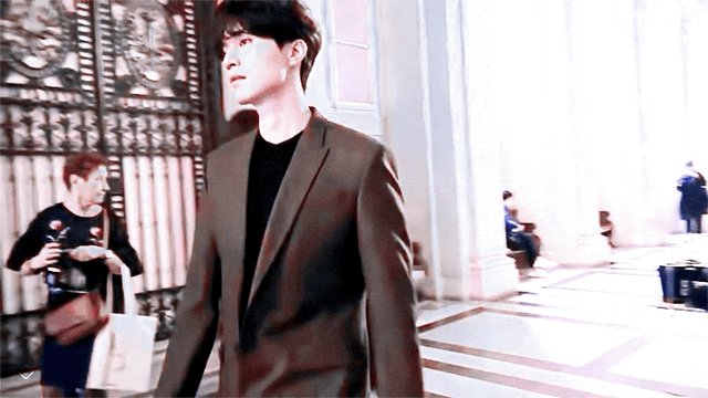 파리까지 일하러간 저승사자 이동욱.gif | 인스티즈