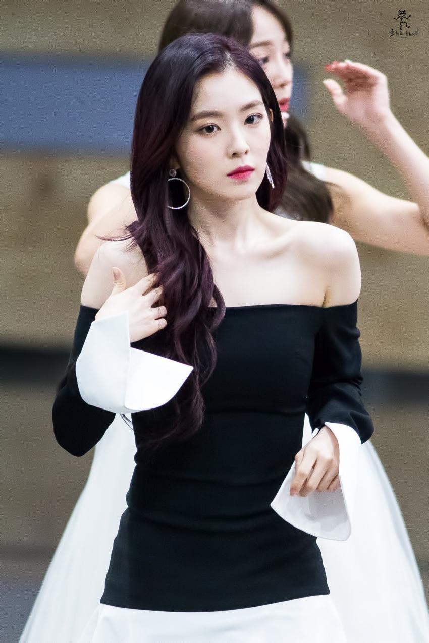 너무 이뻐서 실검에 떴던 연말 아이린.jpgif | 인스티즈