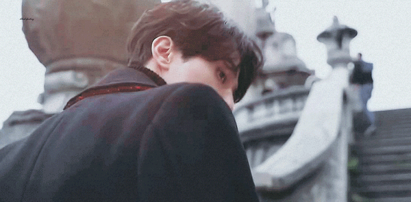 파리까지 일하러간 저승사자 이동욱.gif | 인스티즈