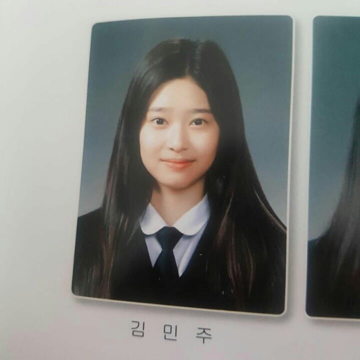 아이즈원 김민주 중학교 졸업 사진 | 인스티즈