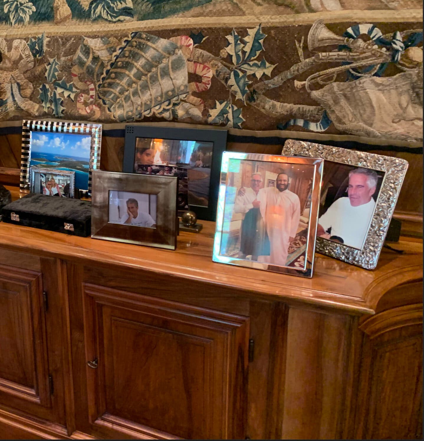 '아동 성범죄' 엡스타인 저택 내부 사진 공개 | 인스티즈