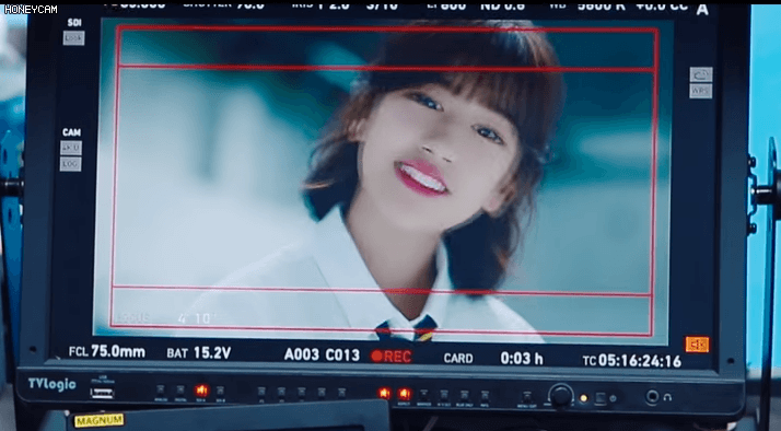 뮤비 카메라에 잡히는 안유진.gif (아이즈원) | 인스티즈