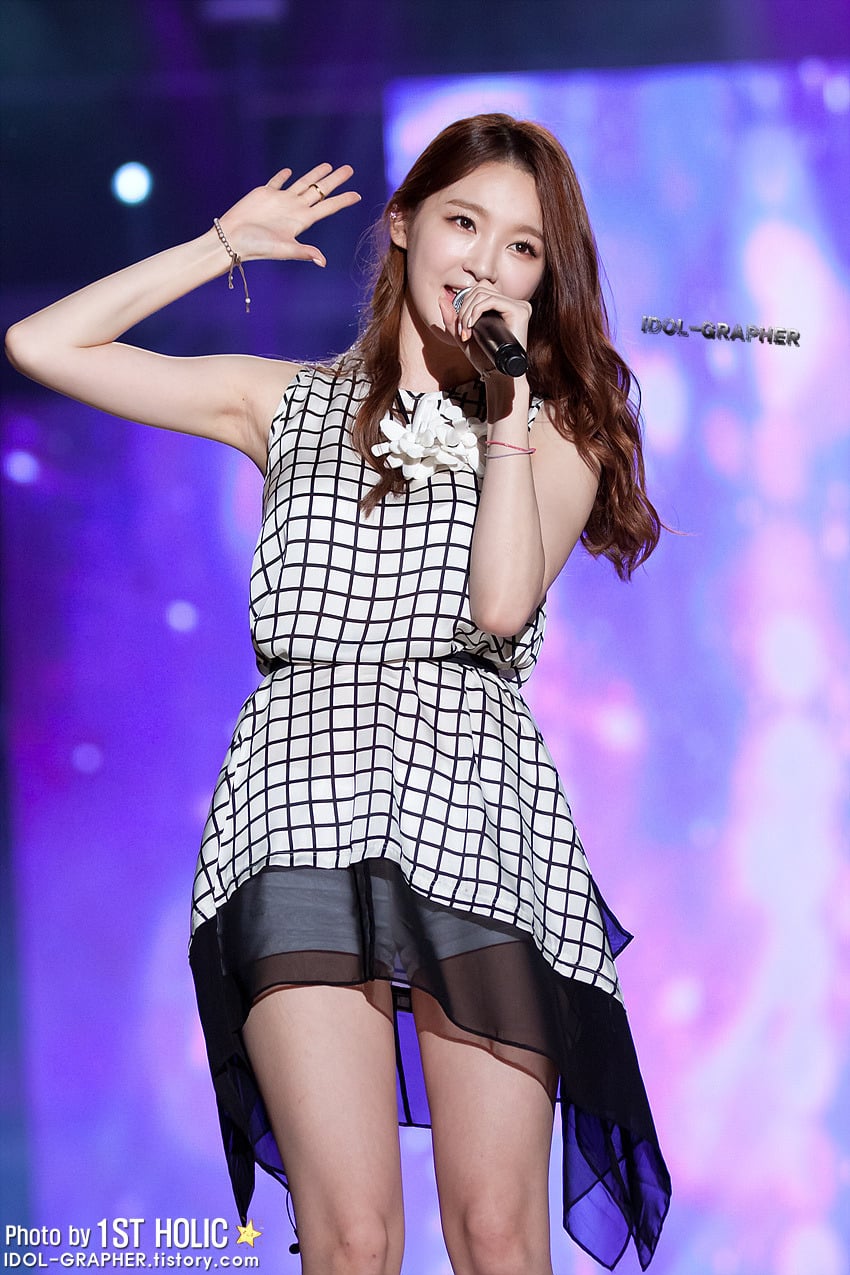 강민경 겨드랑이 움짤.JPGIF | 인스티즈