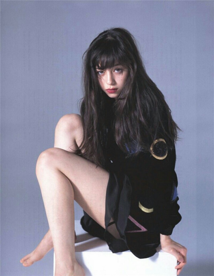 신비로운 분위기의 일본모델 나카죠 아야미 | 인스티즈