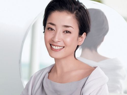 약혼 두 달만에 파혼하고 불륜설까지 나돌아서 거식증 걸리고 활동중단 했던 일본 인기 여배우 | 인스티즈