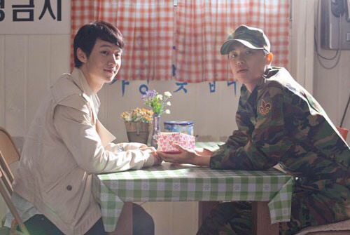 [영화] 한국 퀴어영화 '친구사이?' 이제훈,연우진 주연영화 | 인스티즈