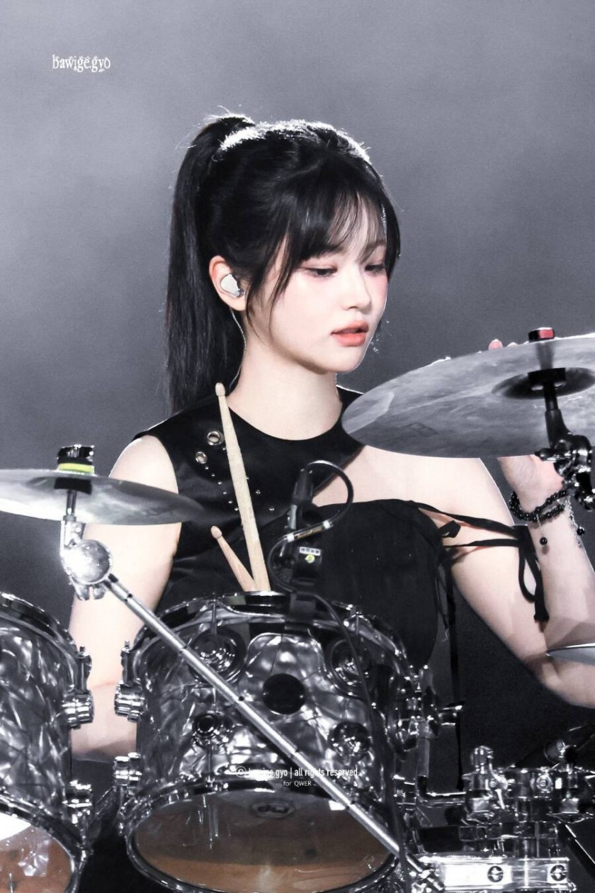 여돌들 중에서도 이쁜축에 속한다고 보는 QWER쵸단 | 인스티즈