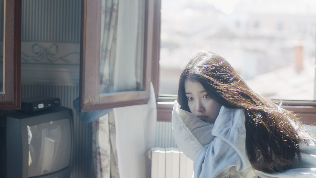 아이유 고화질 배경화면 모음 (데이터 테러 주의) | 인스티즈