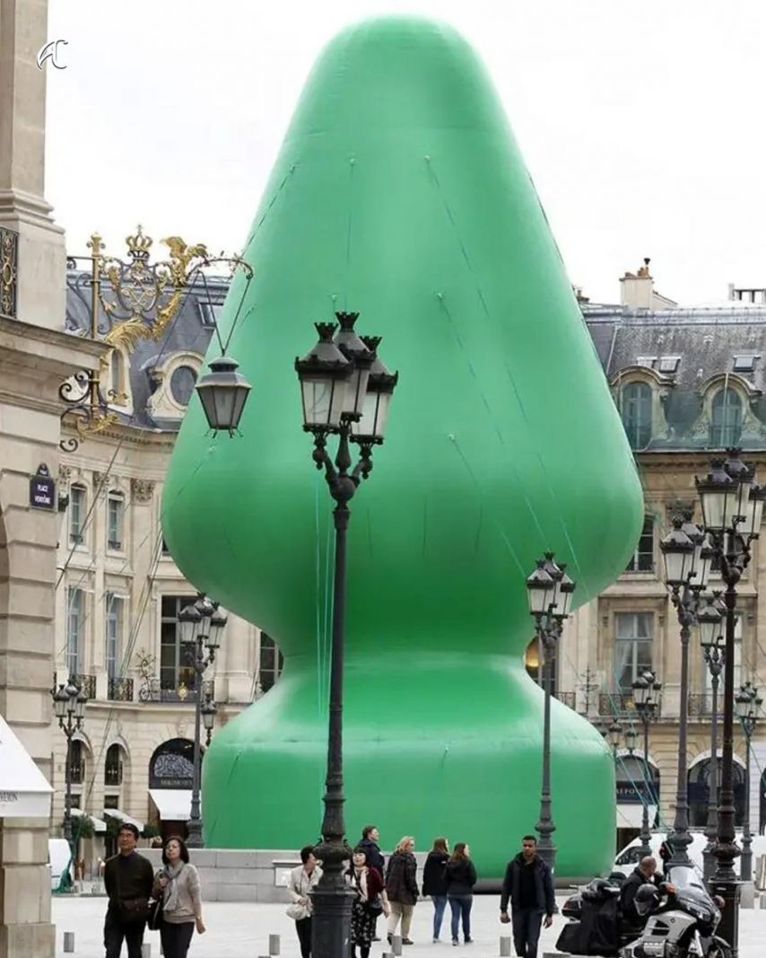 프랑스에서 트리 설치하다 뺨맞고 철거 | 인스티즈