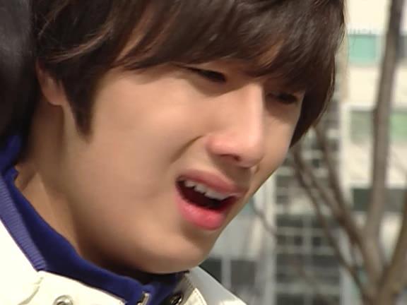 [거침없이하이킥] 나이따윈 상관 없는 윤호.jpg | 인스티즈