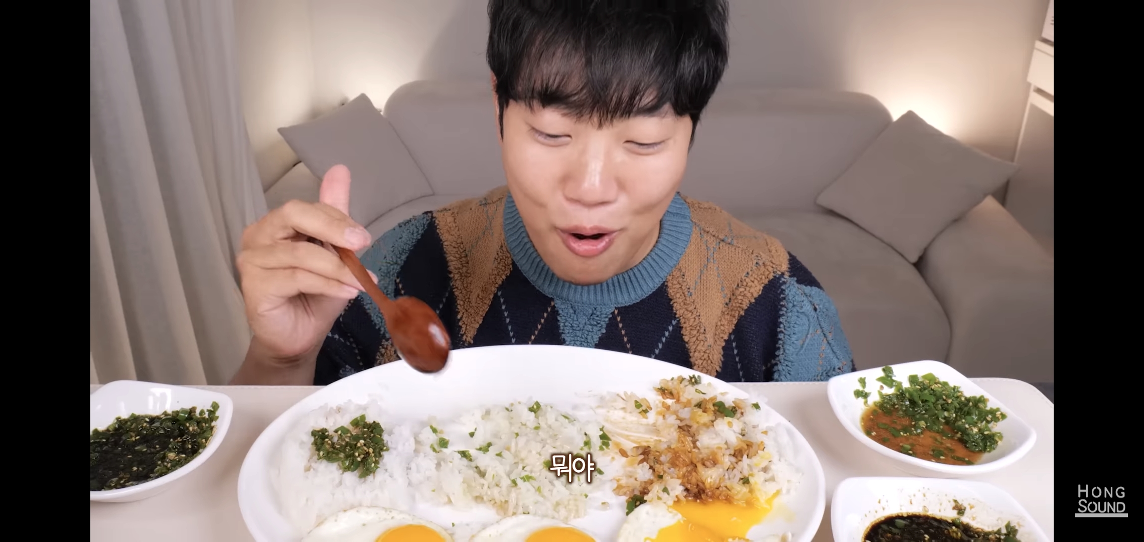 논란의 선재스님 11만원짜리 간장 먹어보고 충격받은 유튜버 반응.jpg | 인스티즈