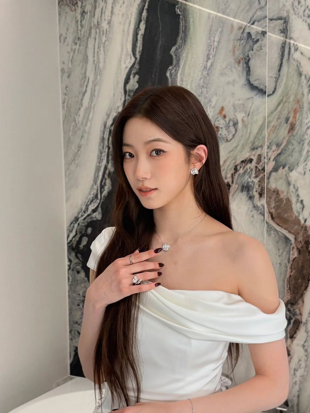 르세라핌 카즈하 인스타 | 인스티즈