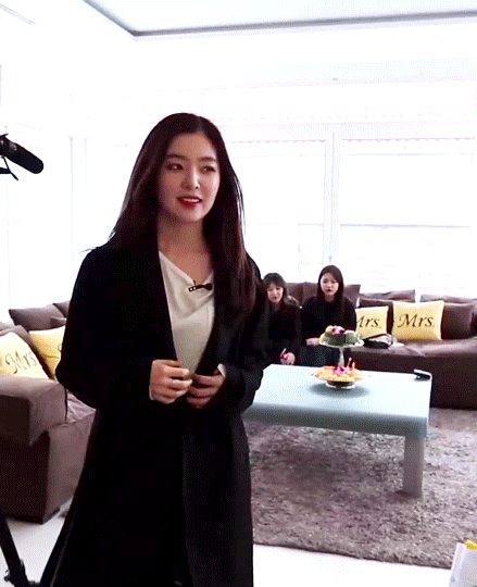 여대생 평균 외모쯤 되어 보이는 레드벨벳 아이린 | 인스티즈