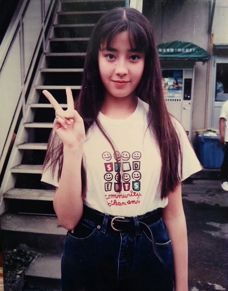 약혼 두 달만에 파혼하고 불륜설까지 나돌아서 거식증 걸리고 활동중단 했던 일본 인기 여배우 | 인스티즈