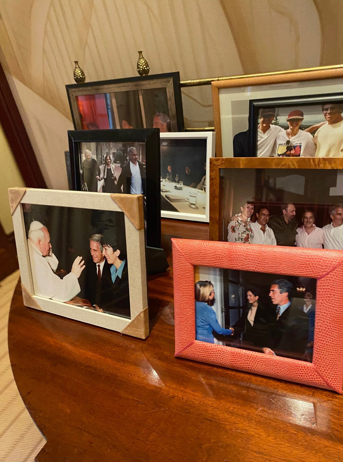 '아동 성범죄' 엡스타인 저택 내부 사진 공개 | 인스티즈