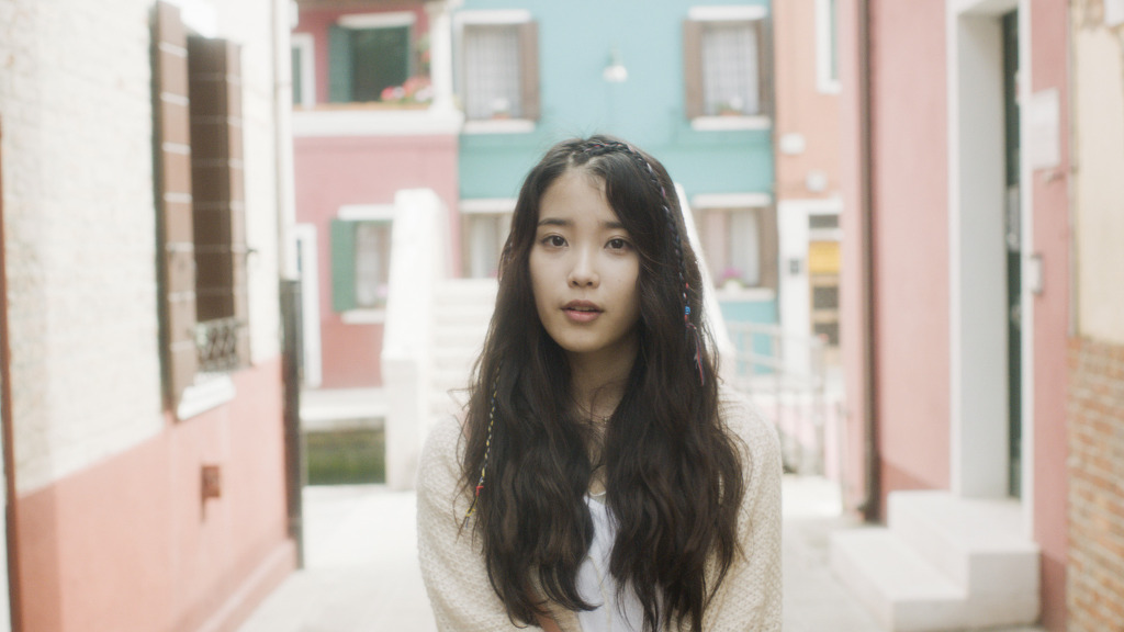 아이유 고화질 배경화면 모음 (데이터 테러 주의) | 인스티즈