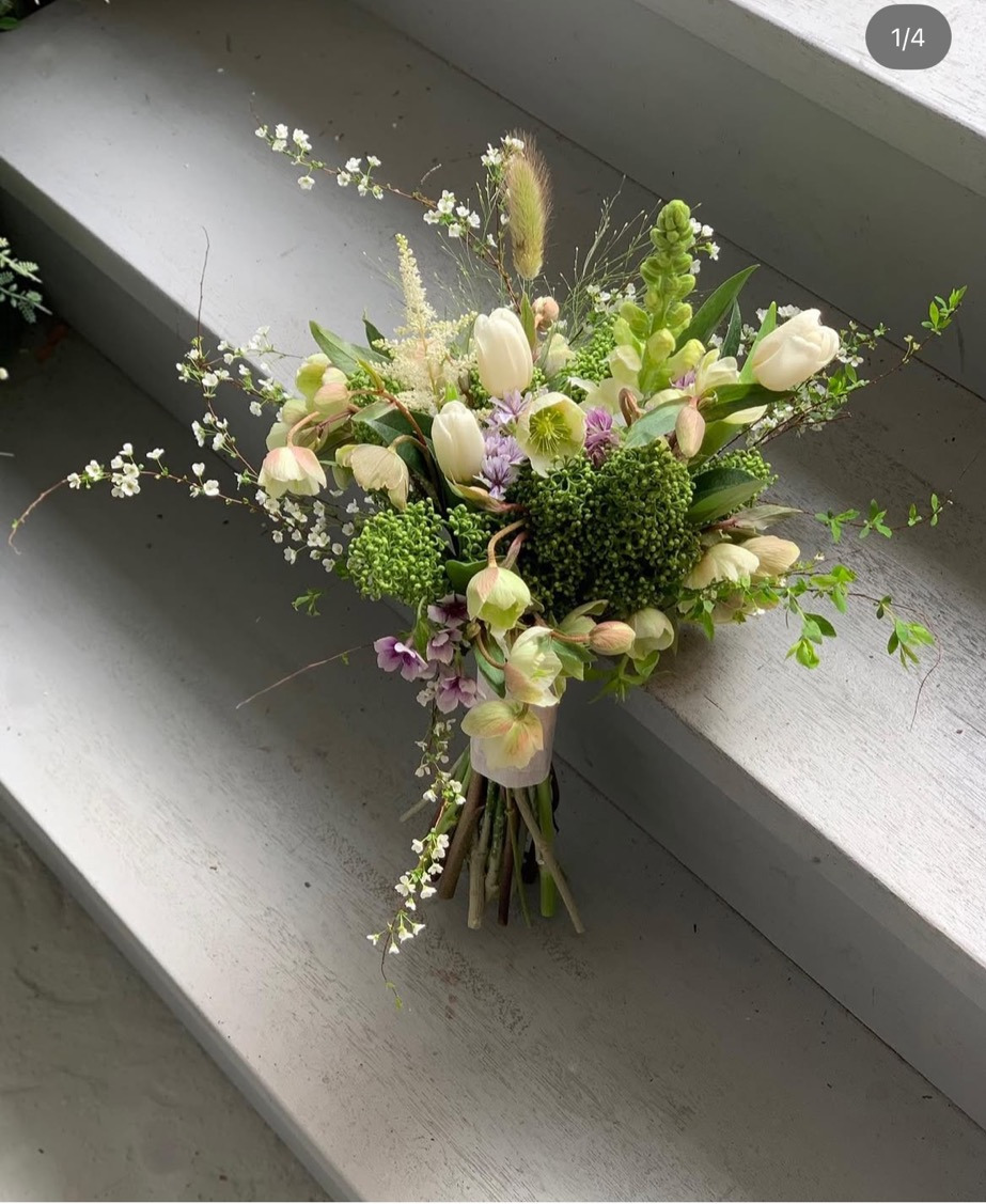 🙋: 싼티 안 나는 걸로 주세요... 주문하신 꽃다발 나왔습니다 💐🪻 | 인스티즈