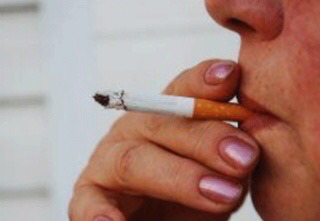 담배만 피면 똥이 마려워; | 인스티즈